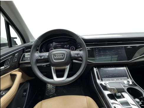 Used 2023 Audi Q7 2.0T Premium Plus w/ Premium Plus Package AWD/4WD image 39