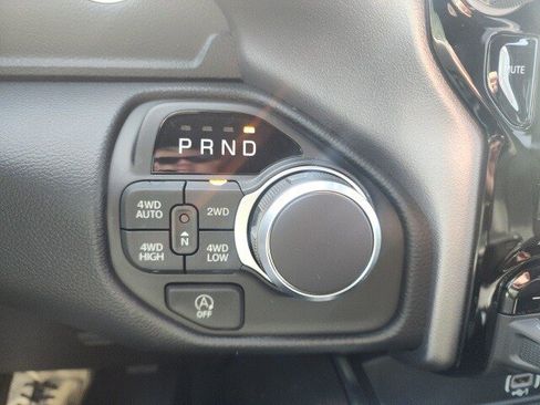 New 2026 RAM 1500 4x4 Crew Cab image 8