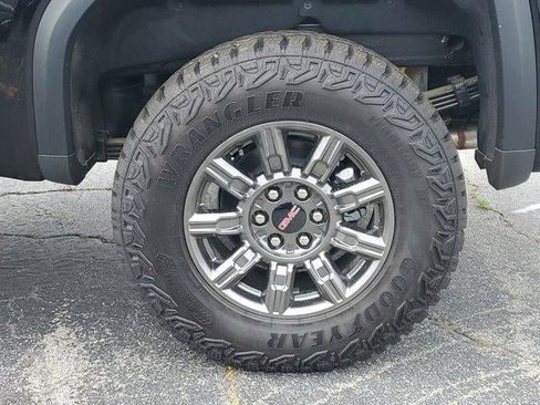 New 2026 GMC Sierra 1500 AT4X AWD/4WD image 8