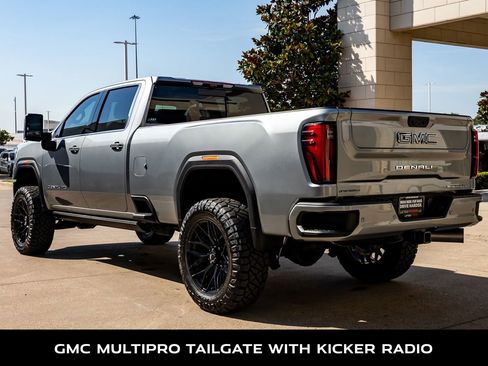 Used 2024 GMC Sierra 3500 Denali Ultimate AWD/4WD image 7