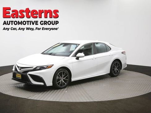 Used 2024 Toyota Camry SE image 54