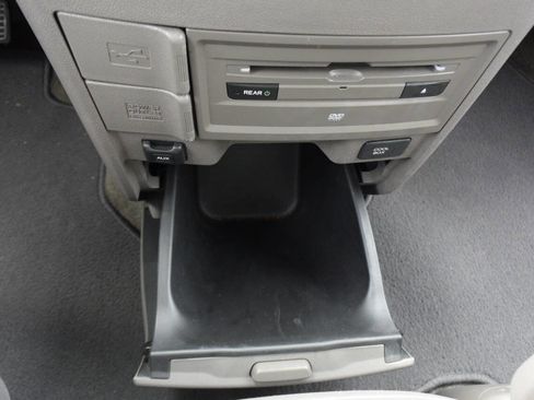 Used 2015 Honda Odyssey Touring Elite image 29