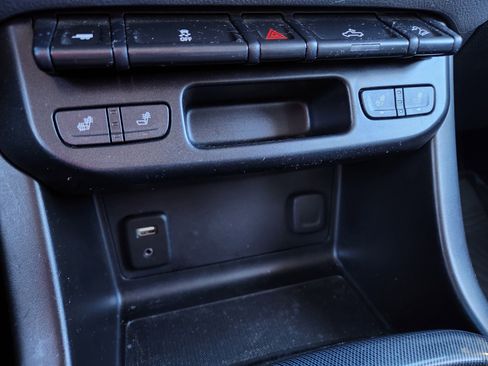 Used 2016 Chevrolet Colorado Z71 image 7