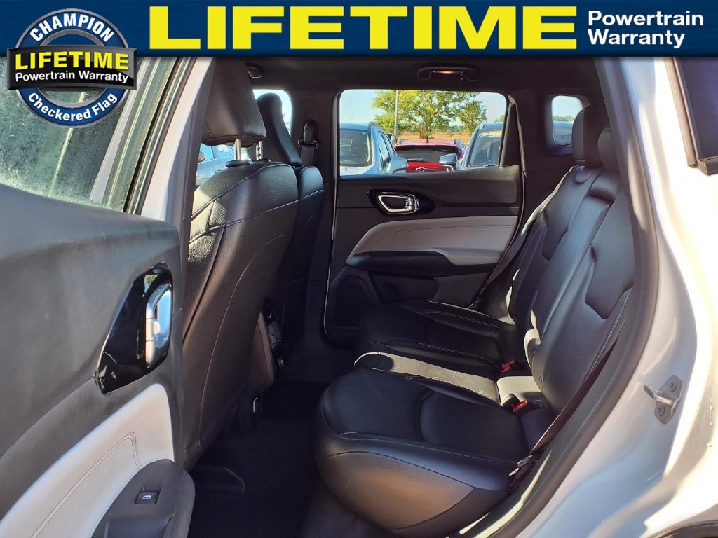 Used 2025 Jeep Compass Limited AWD/4WD image 11