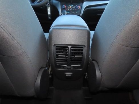 Used 2018 Ford Escape SE image 25