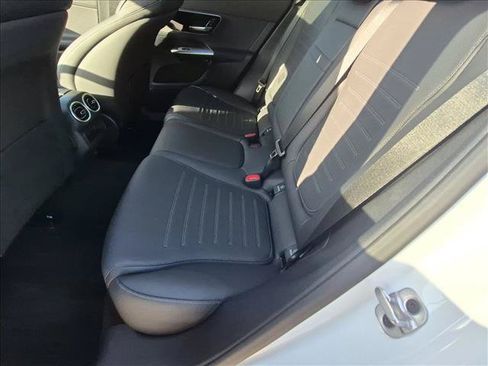Used 2026 Mercedes-Benz GLC 300 4MATIC image 19