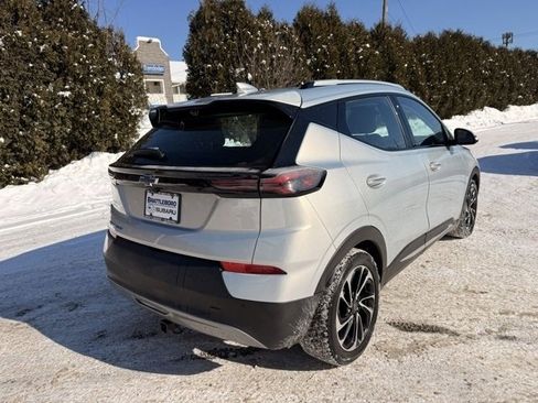 Used 2022 Chevrolet Bolt EUV Premier image 4