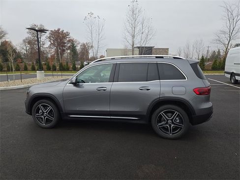 New 2026 Mercedes-Benz GLB 250 4MATIC image 6