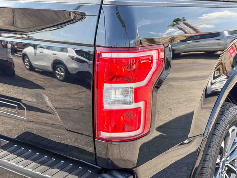 Used 2018 Ford F150 XLT w/ Equipment Group 302A Luxury RWD image 8