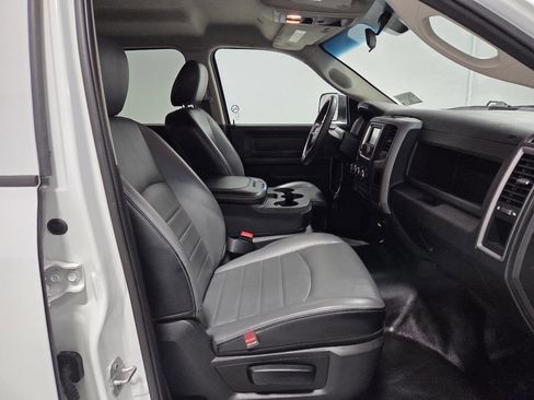 Used 2022 RAM 1500 Tradesman w/ Chrome Appearance Group image 16