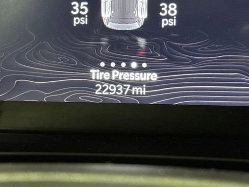 Used 2023 Jeep Grand Cherokee Altitude image 6