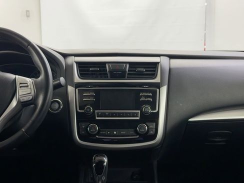 Used 2018 Nissan Altima 2.5 SV image 31