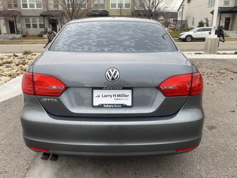 Used 2014 Volkswagen Jetta S image 5