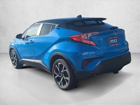 Used 2019 Toyota C-HR XLE image 7