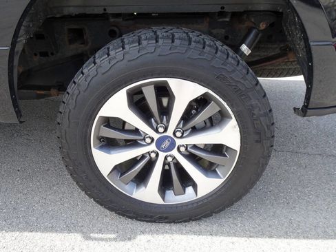Used 2019 Ford F150 XL w/ Equipment Group 101A Mid AWD/4WD image 10