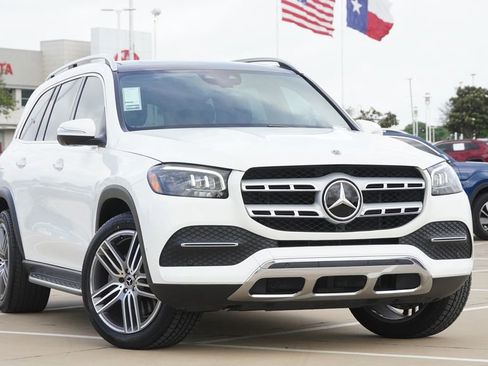 Used 2022 Mercedes-Benz GLS 450 4MATIC image 2