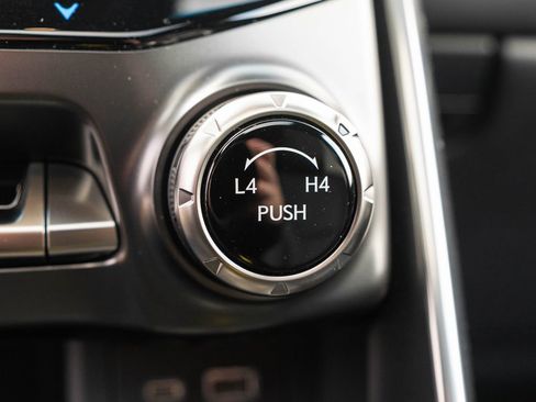 Used 2024 Lexus LX 600 4WD w/ Appearance Package image 36