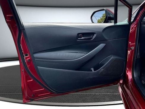 Used 2024 Toyota Corolla LE image 19