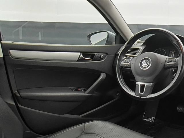 Used 2012 Volkswagen Passat 2.5 SE FWD image 23