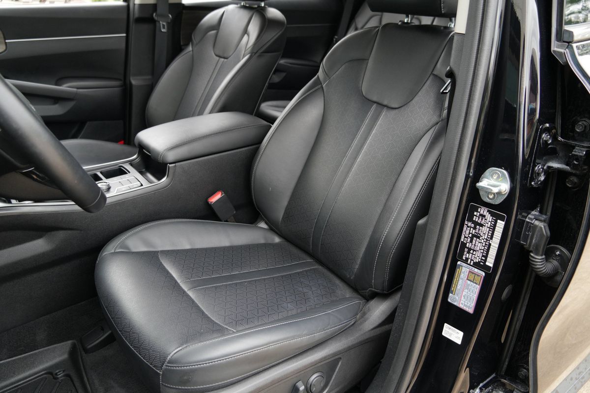 Used 2022 Kia Sorento S AWD/4WD image 6