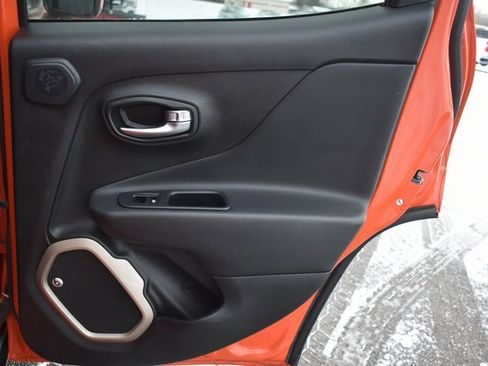 Used 2016 Jeep Renegade 75th Anniversary image 40