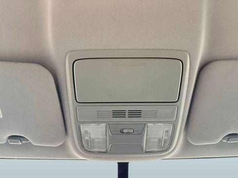 Used 2019 Honda CR-V LX image 15