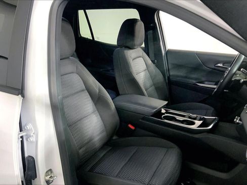 Used 2026 Chevrolet Equinox LT FWD image 7