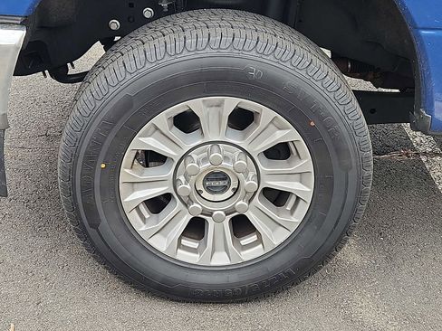 Used 2022 Ford F250 XLT w/ Snow Plow Prep Package image 8