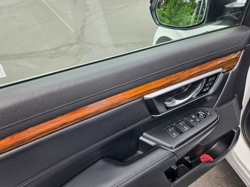 Used 2021 Honda CR-V Touring image 30