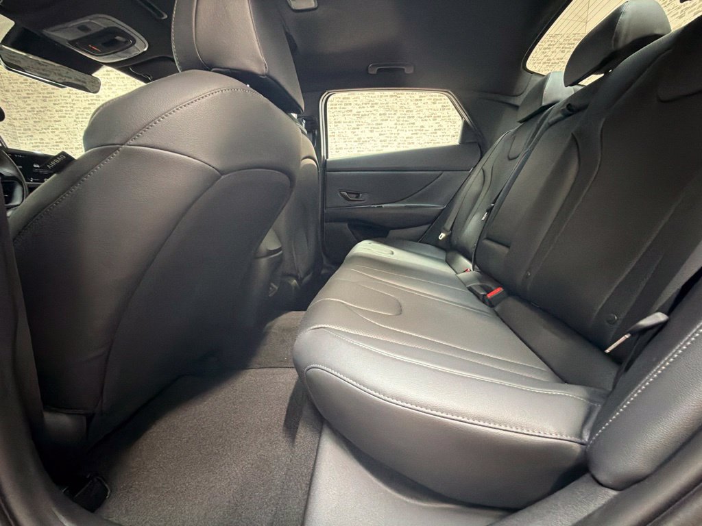 New 2026 Hyundai Elantra SEL Sport FWD image 13