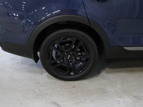 Used 2023 Kia Telluride EX X-Line image 11