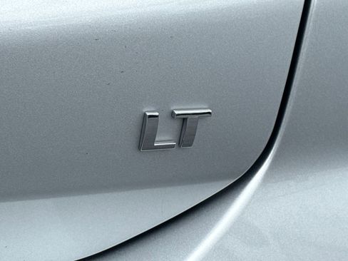 Used 2022 Chevrolet Equinox LT FWD image 10