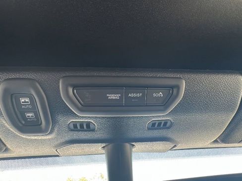 Used 2022 Jeep Wrangler Unlimited Sahara image 34