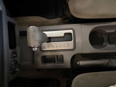Used 2014 Nissan Frontier SV AWD/4WD image 15