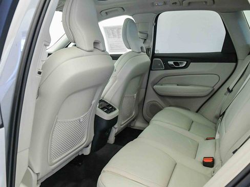 Certified 2025 Volvo XC60 B5 Ultra w/ Protection Package Premier image 21