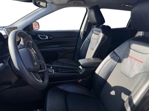 Used 2022 Jeep Compass Trailhawk image 9