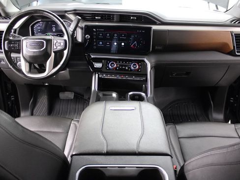 Used 2024 GMC Sierra 2500 Denali w/ Technology Package AWD/4WD image 33