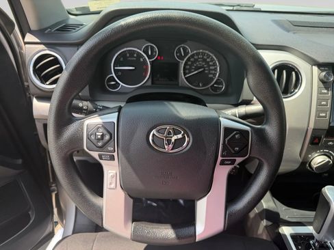 Used 2017 Toyota Tundra SR5 w/ SR5 Upgrade Package RWD image 20