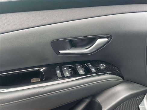 Used 2023 Hyundai Tucson Limited w/ Cargo Package image 18