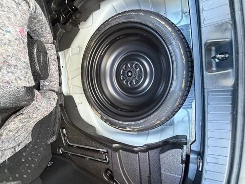 Used 2017 Toyota Prius Two image 14