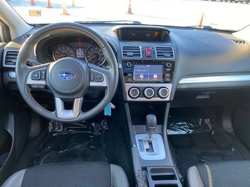 Used 2017 Subaru Crosstrek 2.0i Premium w/ Moonroof Package AWD/4WD image 12