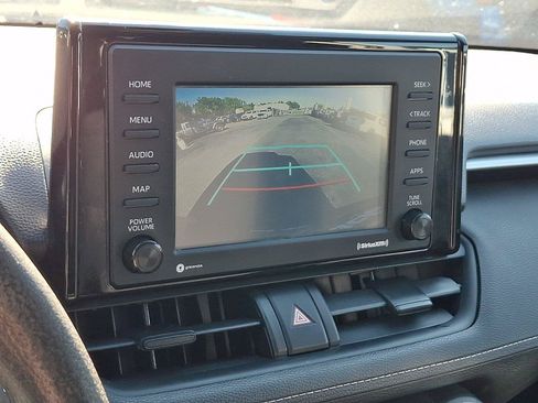 Used 2020 Toyota RAV4 LE w/ All Weather Liner Package AWD/4WD image 18
