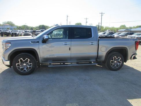 New 2026 GMC Sierra 1500 SLT w/ SLT Premium Plus Package AWD/4WD image 9