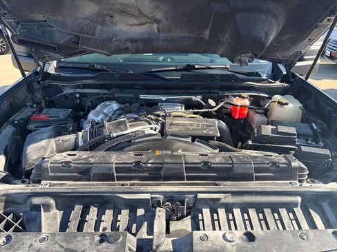 Used 2022 Chevrolet Silverado 2500 LT w/ Convenience Package image 26