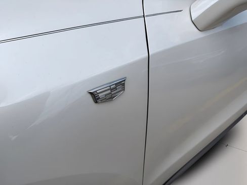 Used 2021 Cadillac XT4 Premium Luxury w/ Cold Weather Package FWD image 10