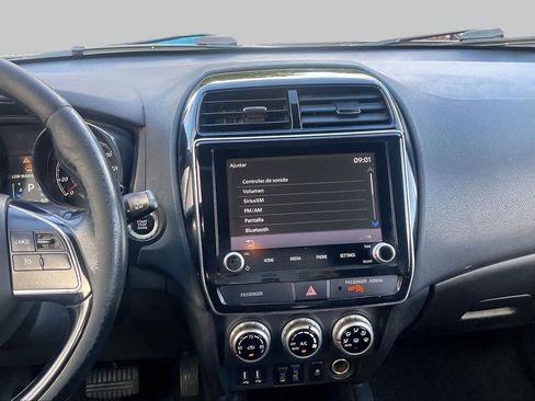 Used 2021 Mitsubishi Outlander Sport SE FWD image 5