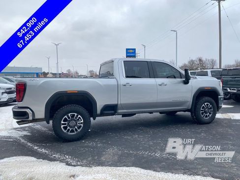 Used 2022 GMC Sierra 2500 SLE w/ SLE Value Package; image 7