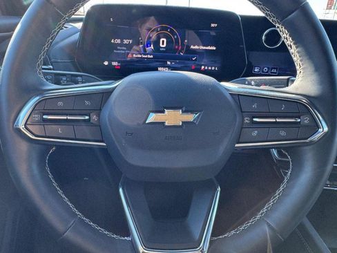 Certified 2025 Chevrolet Traverse LT image 17