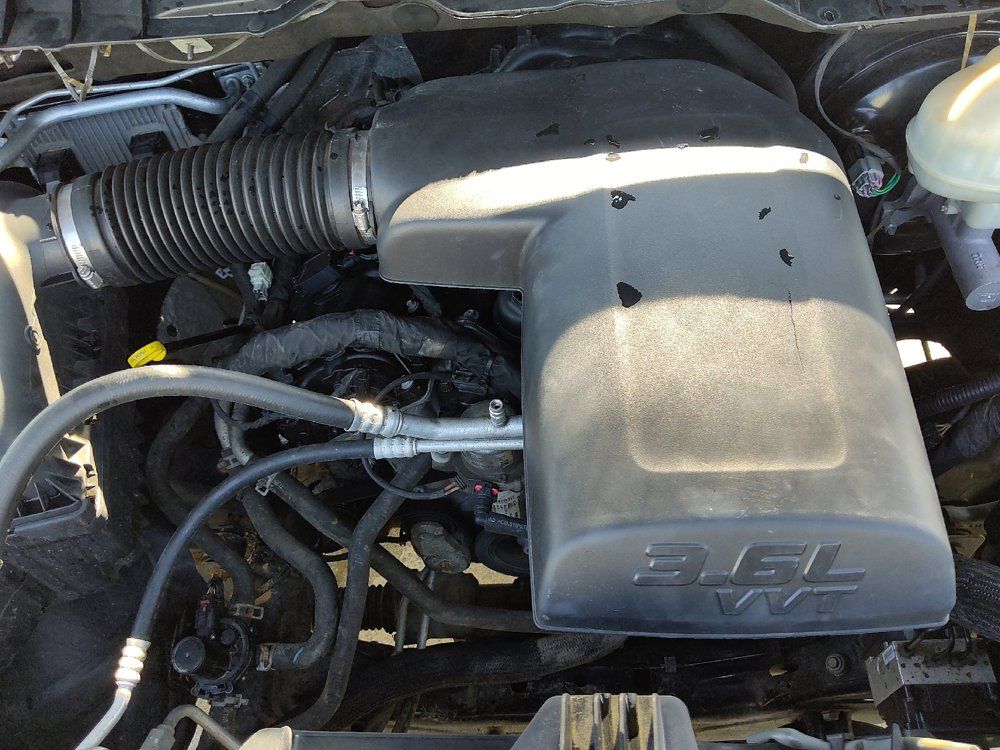 Used 2016 RAM 1500 Express AWD/4WD image 30