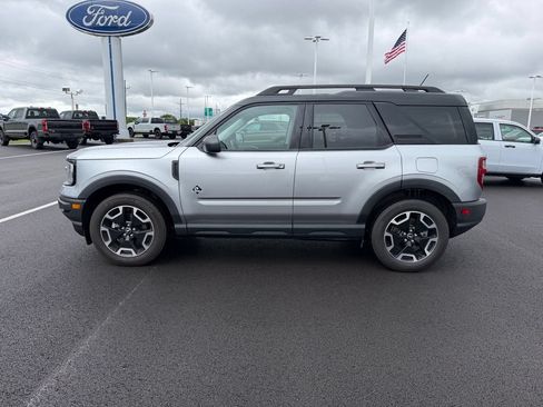 Used 2023 Ford Bronco Sport Outer Banks w/ Tech Package AWD/4WD image 8